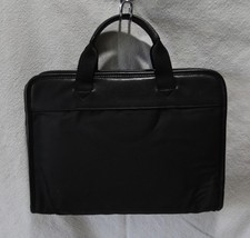 TUMI handbag picture