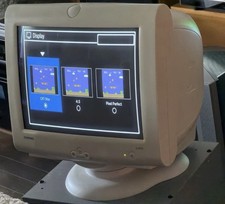 Compaq CV935 19” Color Monitor CRT Tested and Working Retro Gaming Vga picture