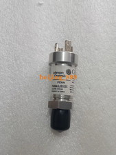 1PC NEW Johnson Controls P499AGJS552C Sensor 1373.338 Fast transportation picture