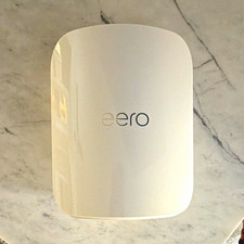eero Pro 7 Wi‑Fi 7 Tri‑Band Mesh Router, White, 2x 5GbE, USB‑C picture