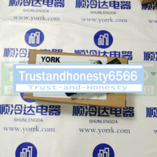 1PCS New For YORK 025-28678-115 pressure sensor picture