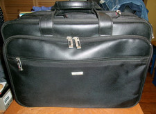Briefcase Solo New York Classic Smart Strap Dual Carry Handles Laptop Portfolio picture
