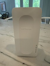 NETGEAR AX1800 EAX15V3 Wallplug Extender WiFi picture