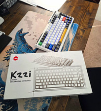 Kzzi K75PRO Mechanical Wireless Illuminated RGB Keyboard English QWERTY picture