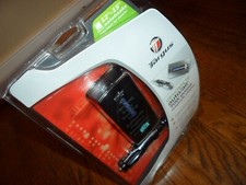 Targus Universal DC 70W Auto/ Air Power Notebook Adapter - APD10US picture